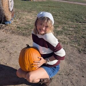 Meet your Posher, Calissa